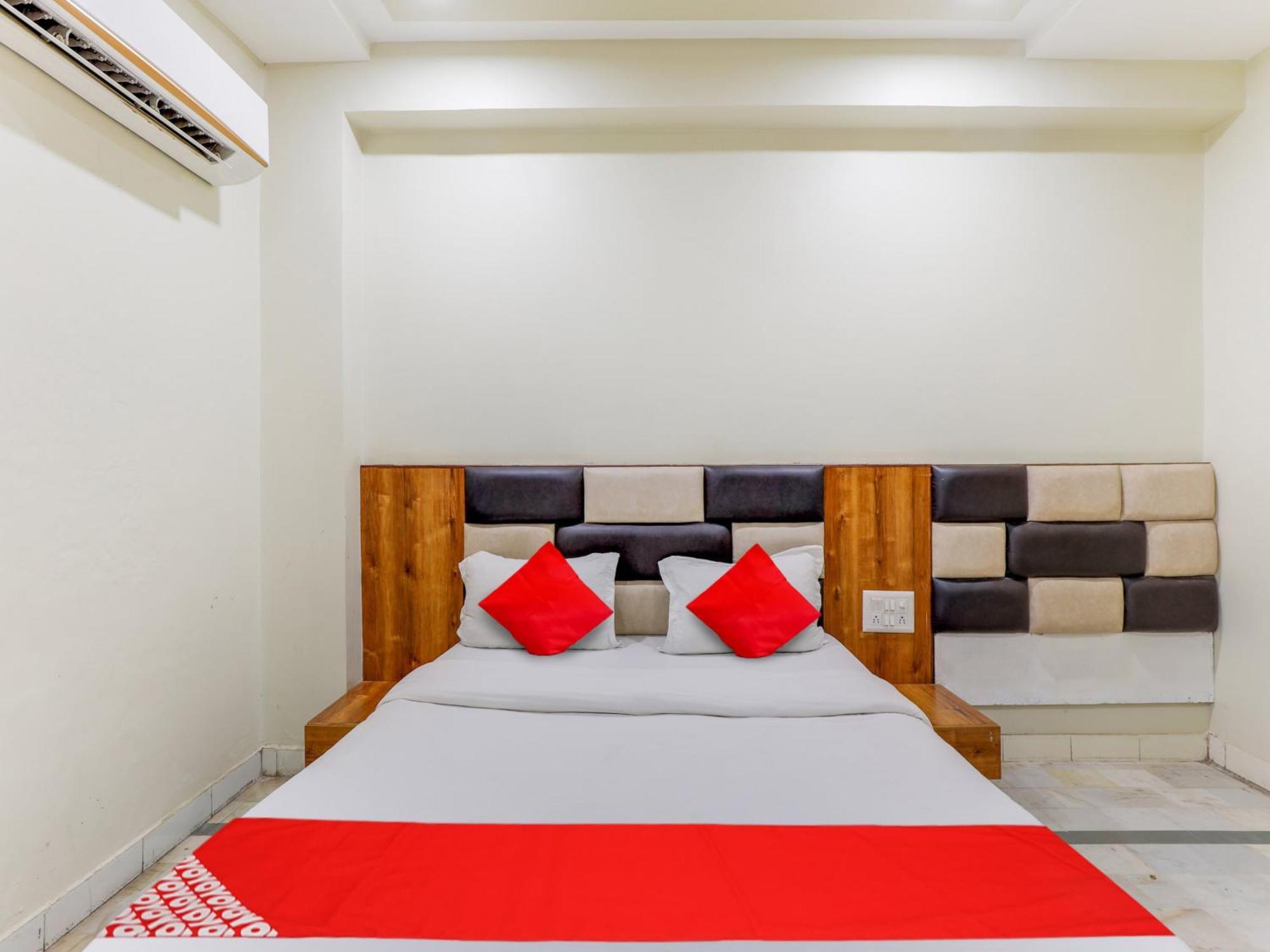 Hotel O Asopalav Naroda Zewnętrze zdjęcie