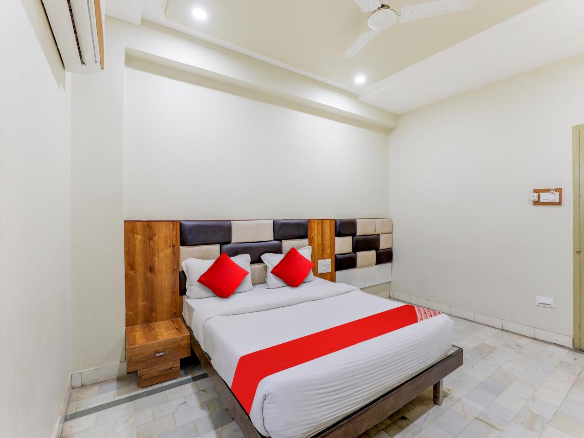 Hotel O Asopalav Naroda Zewnętrze zdjęcie