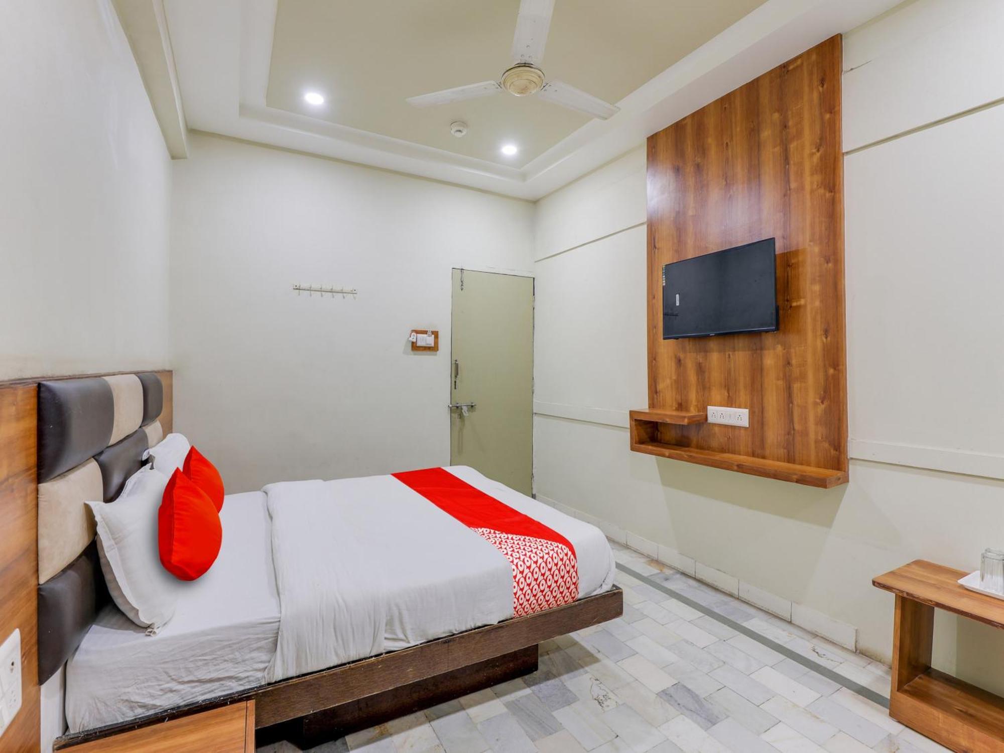 Hotel O Asopalav Naroda Zewnętrze zdjęcie